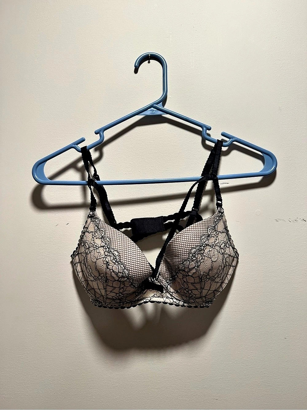 Victoria's Secret Lace Animal Print Bra Black & Pink 34B NWT